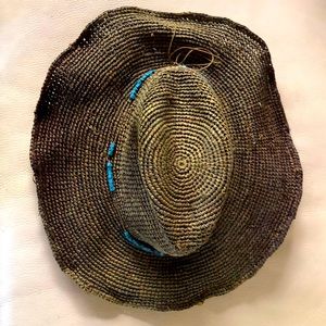 Athleta straw hat with wire brim